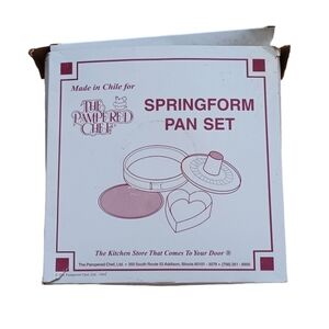 Vintage Pampered Chef Springform Pan Set. 9 inch Bundt cake & Heart shapes
